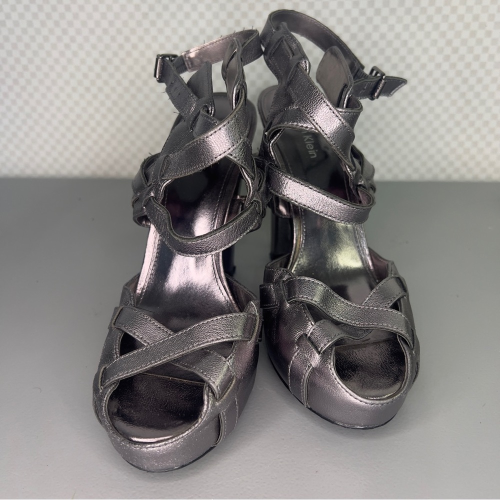 Calvin‎ Klein POSHA Silver Strappy 4" Platform Block Heal Sandals 6